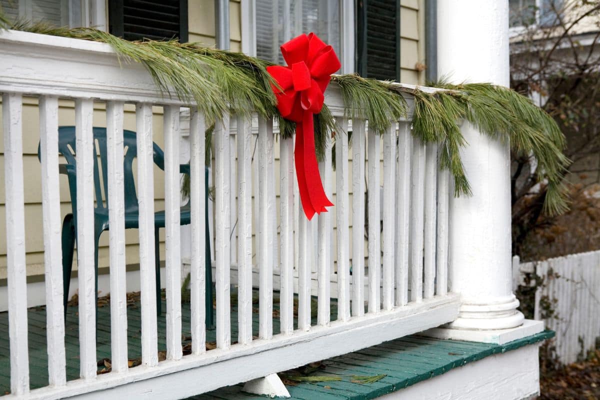 how to decorate your deck for the christmas season